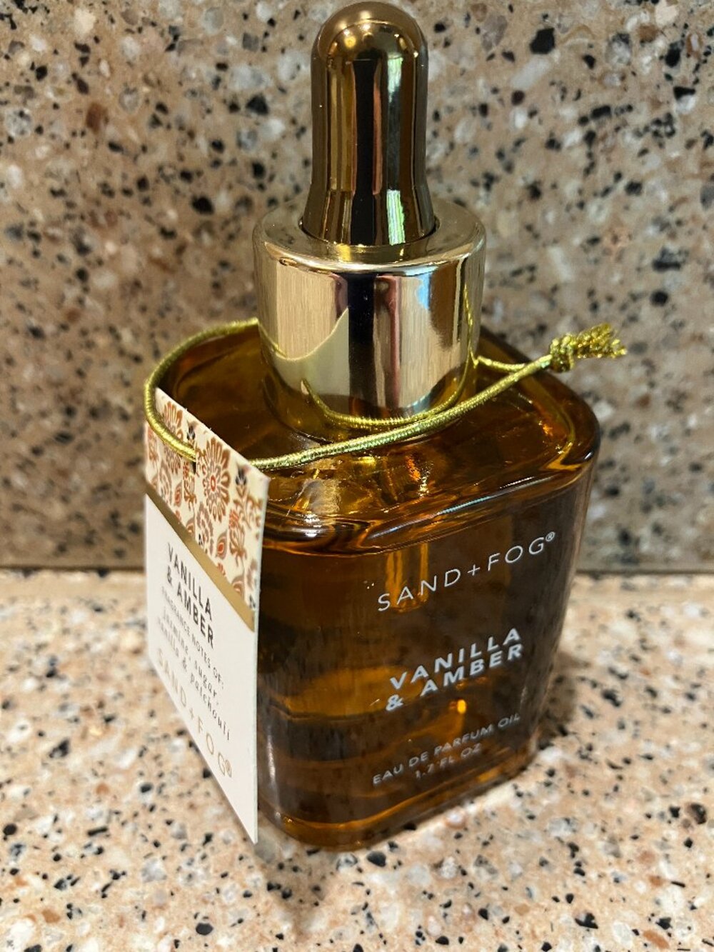 Sand + Fog Vanilla and Amber Jumbo Shower Gel and Body Oil! NEW - Picture 2 of 2